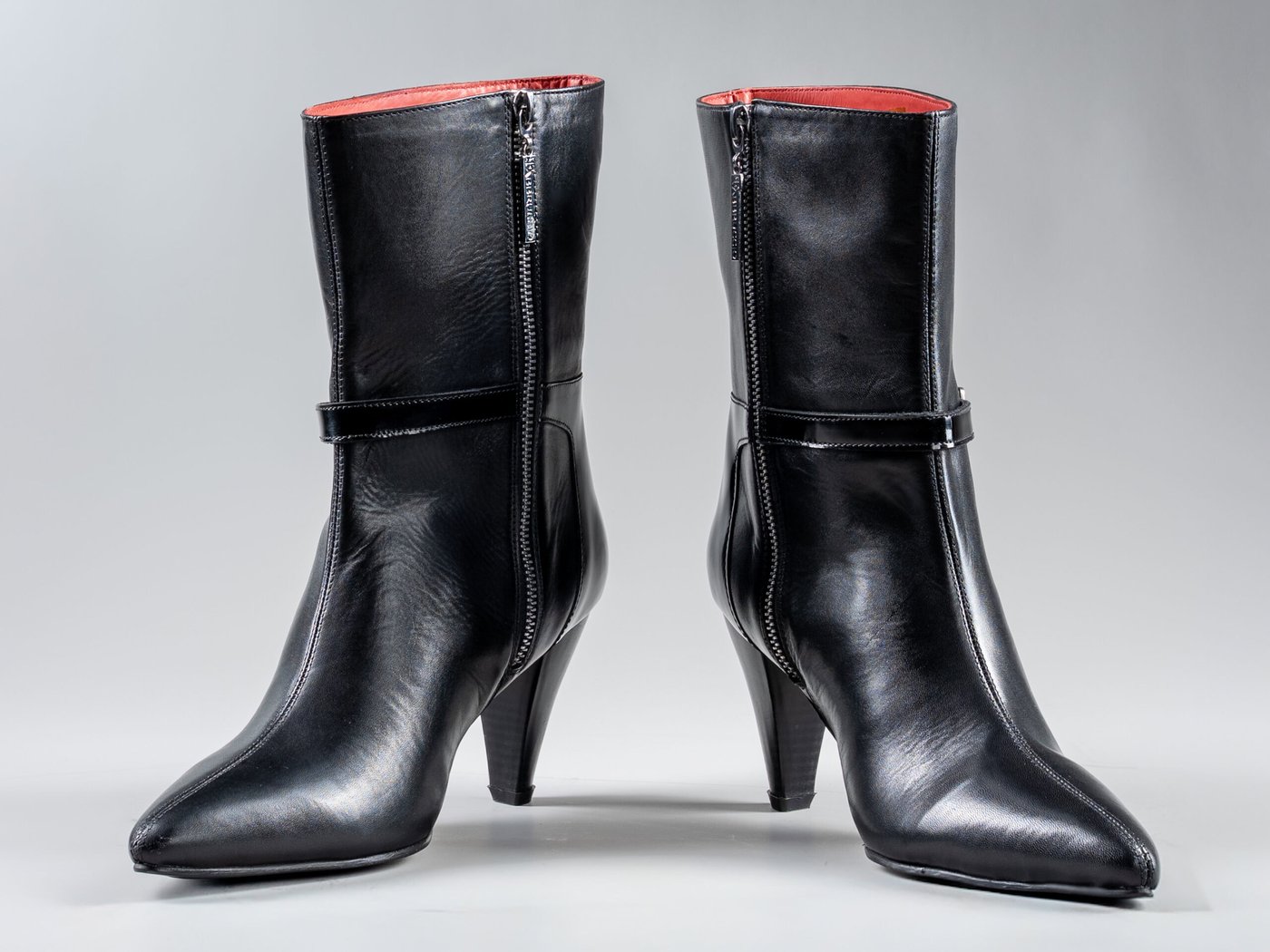 Cleopatra Black, front view and pointed toe