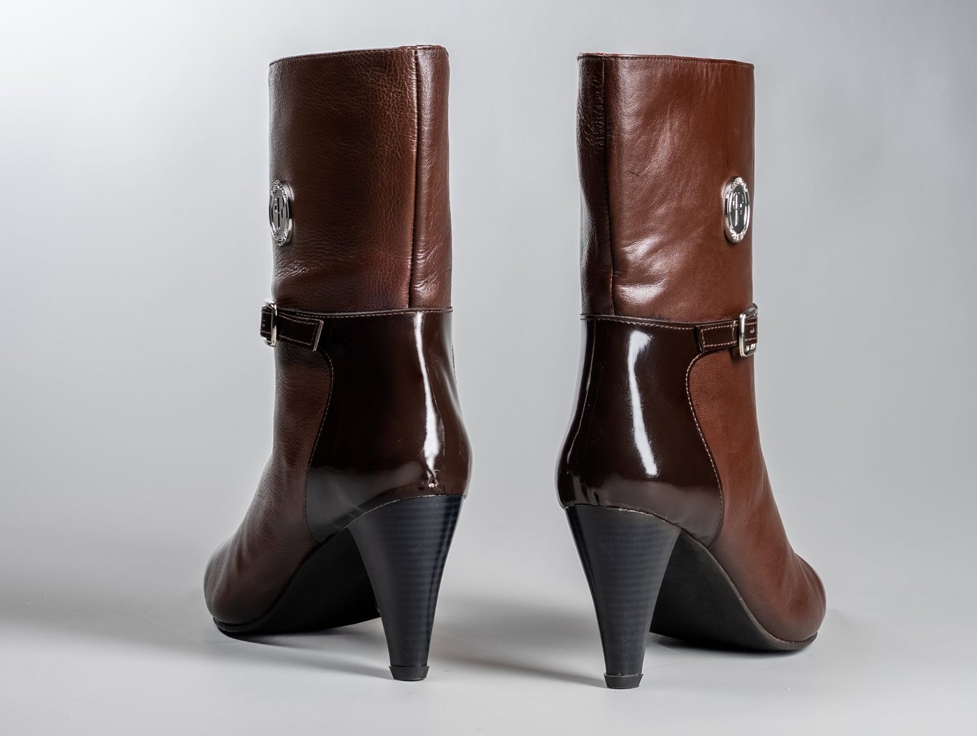 Cleopatra Brown, back view and rubber-tipped pencil heel
