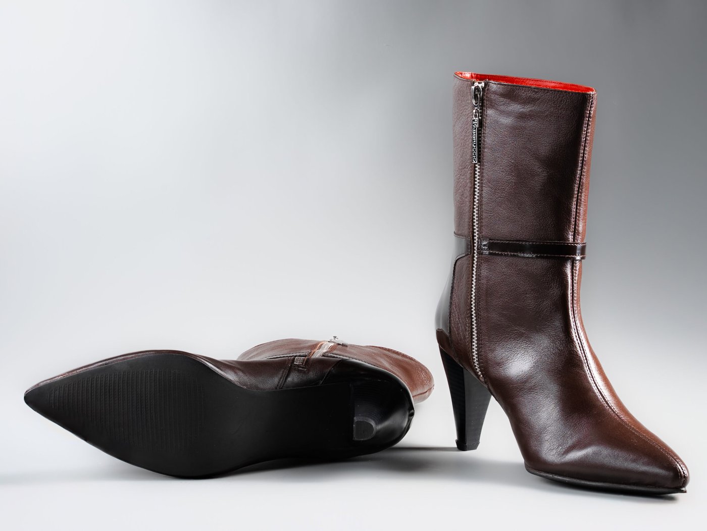 Cleopatra Brown, sole and heel detail