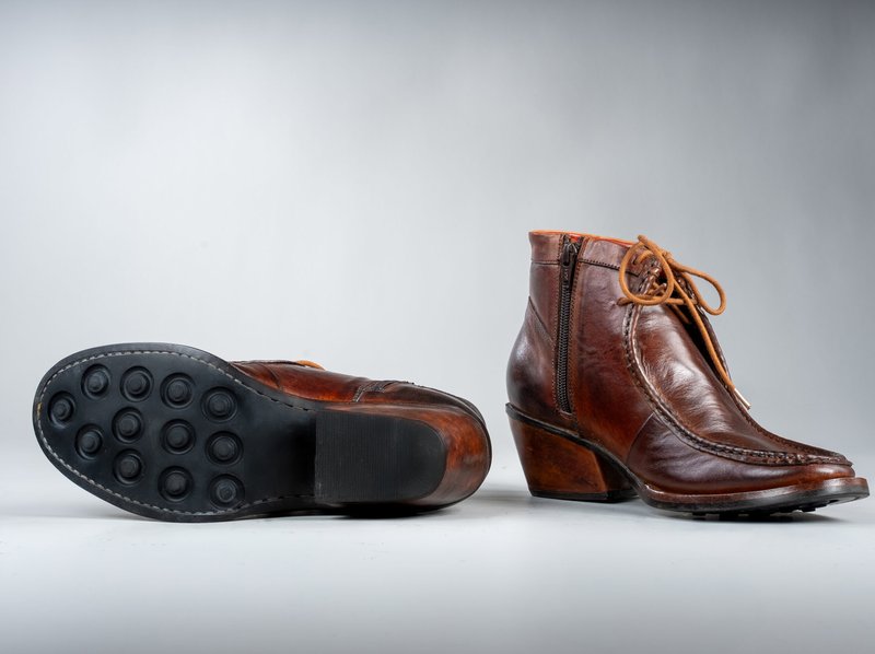 Florence – Brown — sole view