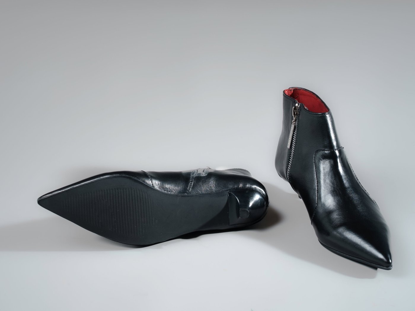 Grace Black, rubber outsole